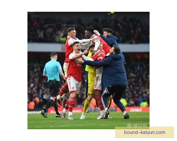 扎卡近期表现稳健，成为阿森纳中场稳定的支柱，备受关注。