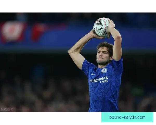 阿隆索长传精准度持续提升，值得关注其在比赛中的影响力