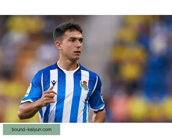 门迪和阿拉巴接班争议引发关注，战术适应性备受考验